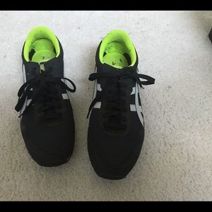 Gently used men’s sneakers